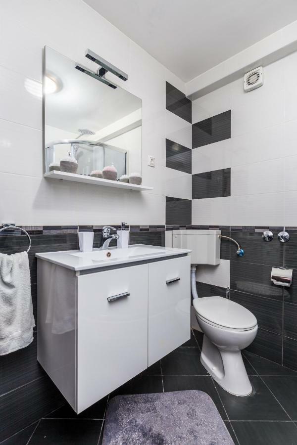 Apartamento Apartman Javor Otočac Exterior foto